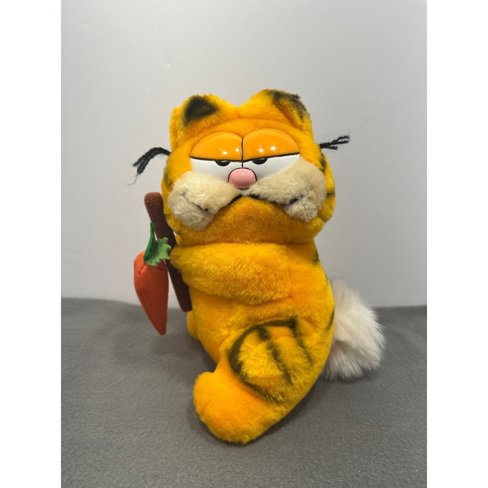 Vintage 1981 Garfield Easter Bunny Plush Fun Farm Carrot Stuffed Animal Toy 80s